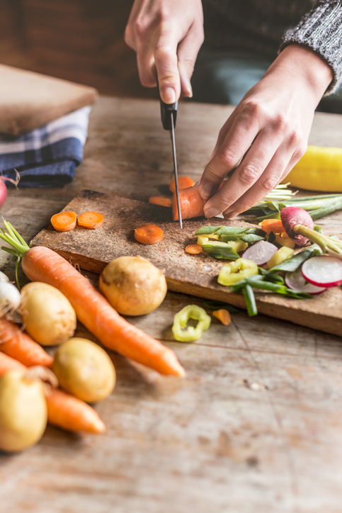 Chopping food ingredients