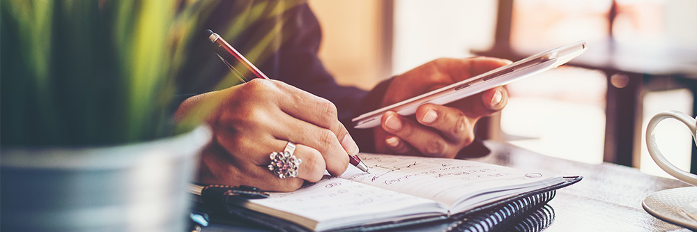 first-apartment-checklist–everything-to-know